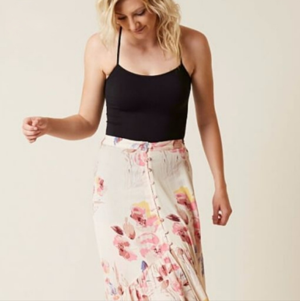 Billabong Cream Floral Maxi Skirt with Pink and Blue Accents - Picture 2 of 12